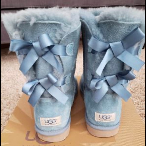 Bailey Bow Blue Uggs - Picture 4 of 4